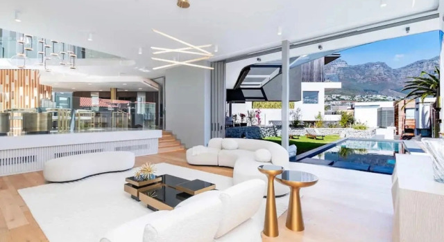 Коттедж Grand Camps Bay 5bed w Views Pool Gym Villa Serena