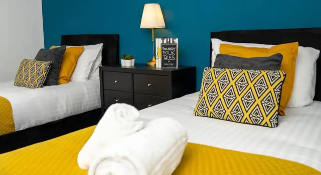20 off Weekly Stays 5 Marina View Apt, Забронировать Отель Отели Англии 3 звезды, 3*
