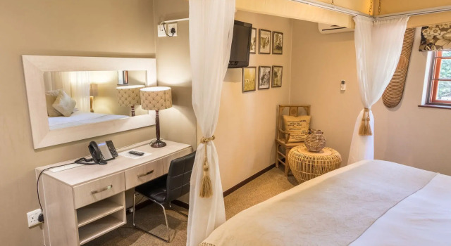 Constantia Hotel and Conference Centre, Reservar Hotel Hotéis em Midrand com estacionamento, Estacionamento