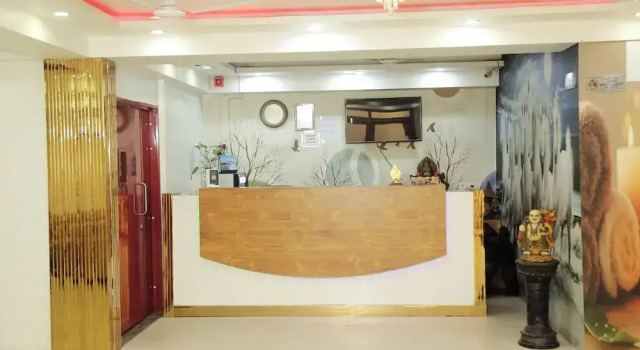Hotel Shree Sai Dham Near New Delhi Railway Station, Paharganj