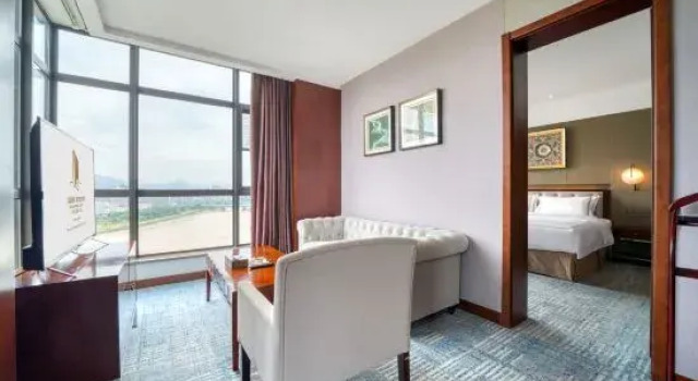 Люкс с видом на реку Taizhou Riverview International Hote