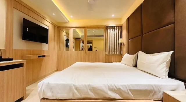 Hotel The Elite
