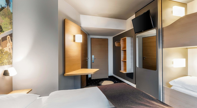 Четырёхместный номер Standard B&B Hotel Bonn-West