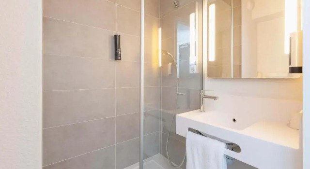 Четырёхместный номер B&B HOTEL Saint-Geours-de-Maremne Hossegor