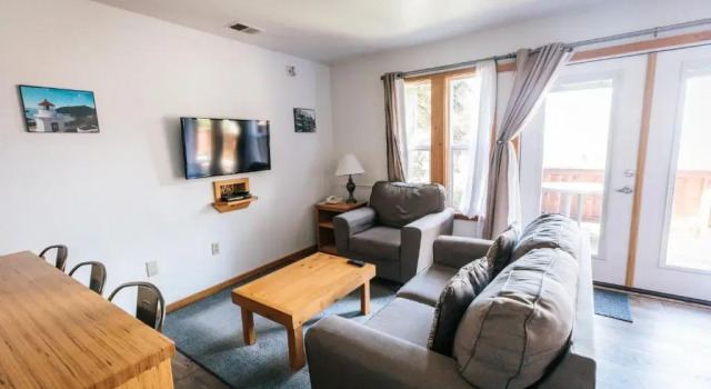 Четырёхместный коттедж Standard View Crest Lodge