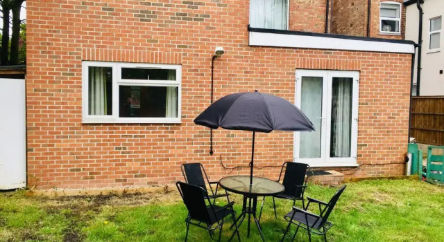 Apartament Charnwood House