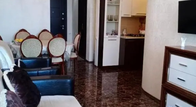 Kvartira na perosmani 16/A. 7 etazh -75 kvartira, Book Hotel Batumi 