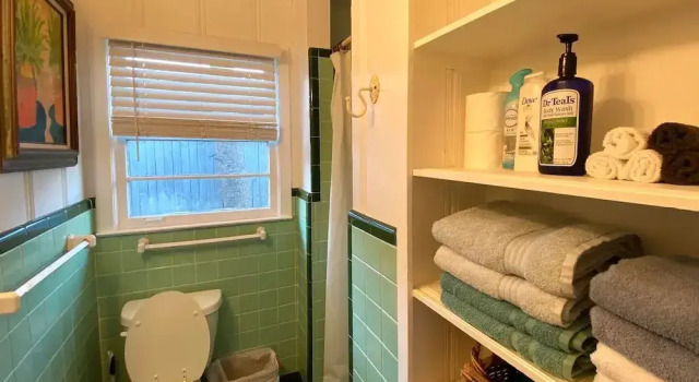 Surf Shack Steps To The Beach Lush Fenced Backyard 4 Bedroom Cottage