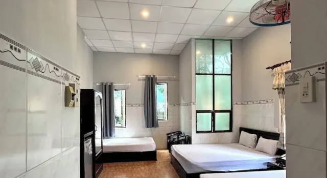 Кровать в общем номере с видом на город Nam Đô 2 Hotel