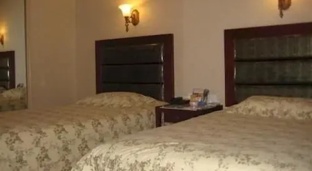 Shanghai Weibo Hotel Changshou, Varaa Hotelli Putuo 
