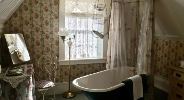 Двухместный номер Deluxe с балконом Shaw House Inn