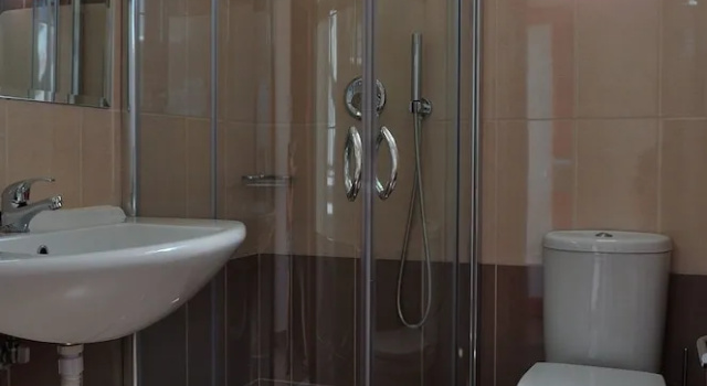 Студия Sandy's Studios Apartments & Log Villas