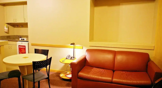 Tri Hotel & Flat Caxias, Забронировать Отель Кашиас-ду-Сул Риу-Гранди-ду-Сул