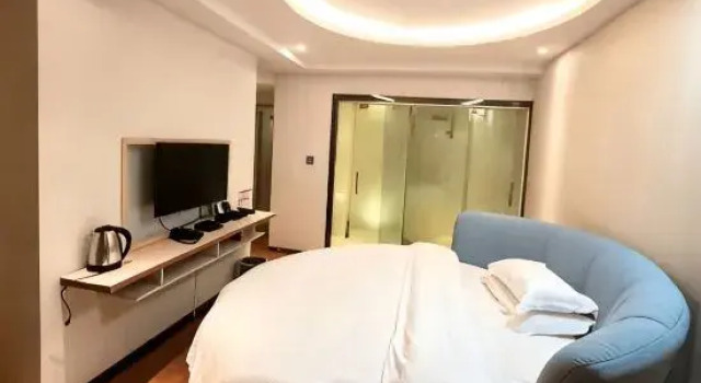 Люкс Longli Yurun Galaxy Hotel