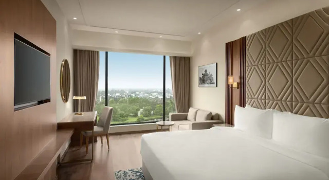 Номер Superior Radisson Hotel Delhi MG Road