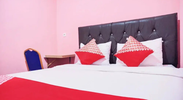 Номер Standard Hotel O Ilir Timur I Near Rsud Siti Fatimah Az-Zahra Formerly Lumendiva Suite
