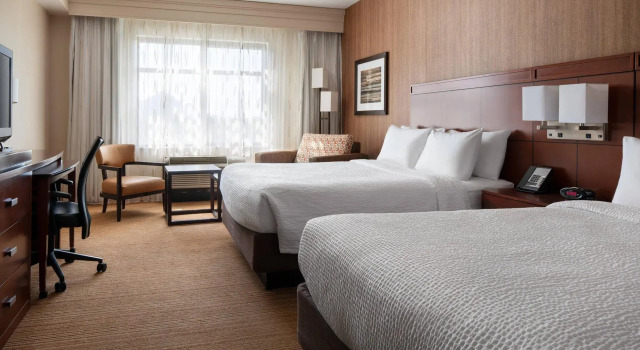 Четырёхместный номер Standard Courtyard Scottsdale Salt River