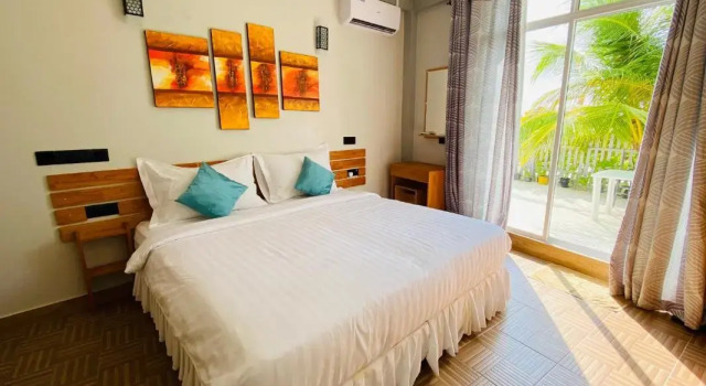 IRIS Beach Residence, Забронировать Отель Бизнес-отели Гурайдо, рядом с Пляж Kandooma Beach, 4* 5*