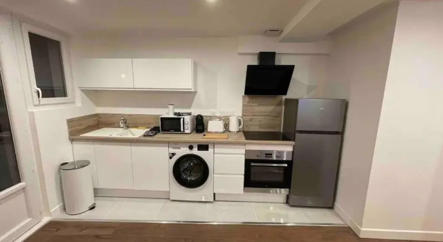 Апартаменты Le Jardin Niortais - Hyper centre, Jardin privé, WIFI haut-débit