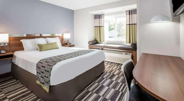 Двухместный номер Microtel By Wyndham Victor