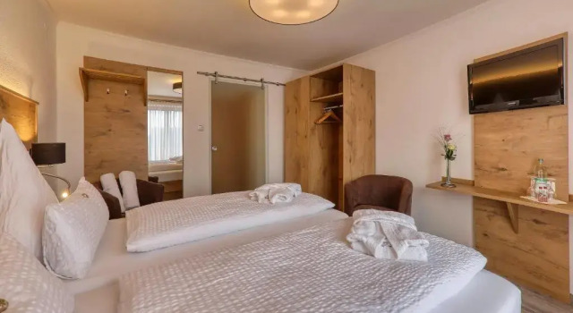 Двухместный номер Standard с балконом Hotel Waldfrieden "Das kleine Hotel"