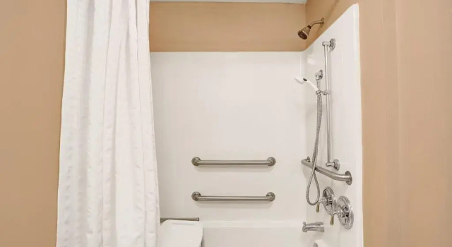 Номер Standard Baymont by Wyndham Jacksonville/Butler Blvd