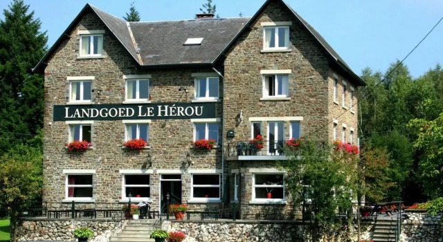 Beautiful Country House in the Ardennes With Lots of Privacy, Забронировать Дом для отпуска Виллы Нисрамон, Вилла