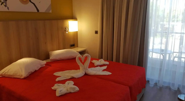 Sunny Days Hotel