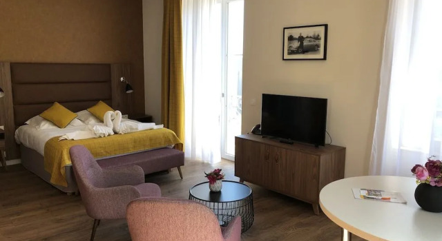 Le Manoir, 예약 호텔 Perignat-les-Sarlieve Puy-de-Dôme