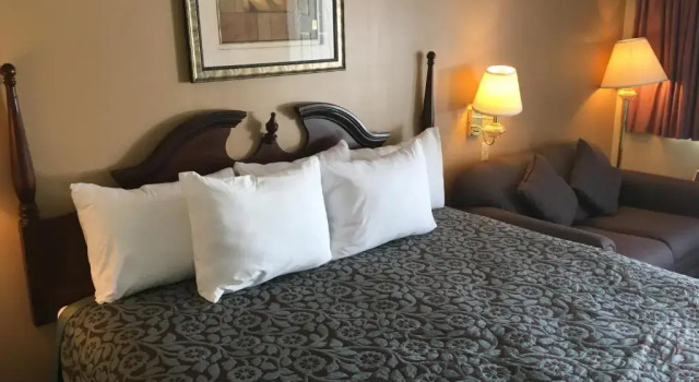 Номер Standard Days Inn by Wyndham Picayune