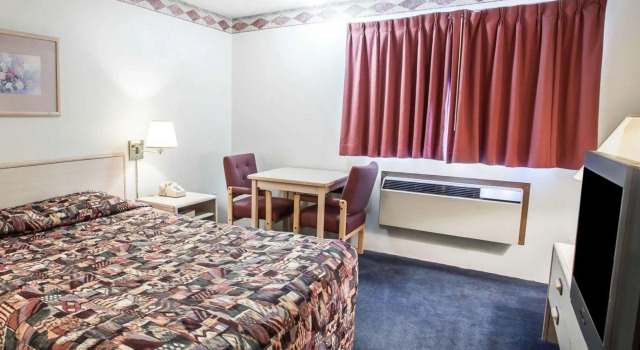 Двухместный номер Standard Rodeway Inn & Suites