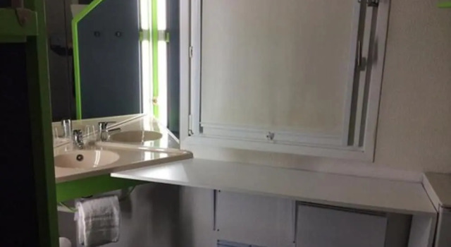 Трёхместный номер Standard Lemon Hotel Saint Omer