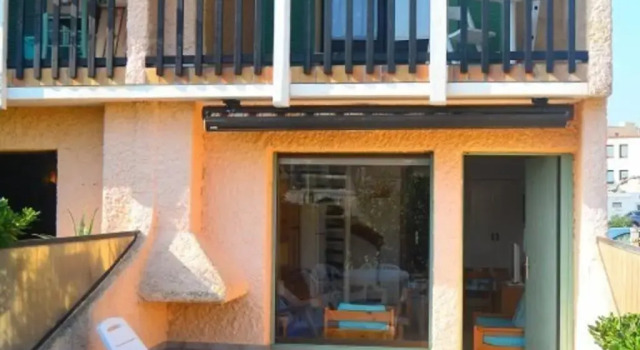 Maison Port Barcarès, 4 pièces, 8 personnes - FR-1-431-42, Book Hotel Hoteller i Corbières med parkering, Parkering