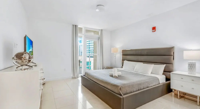 Modern 2-BD Condo in the Heart of Miami