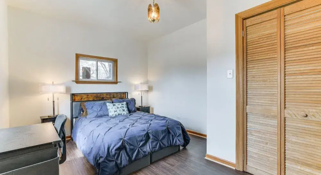 Pet Friendly: 8 Mi to Chicago - Fenced Backyard!, Rezerwuj Dom wakacyjny Wille w Illinois, Willa