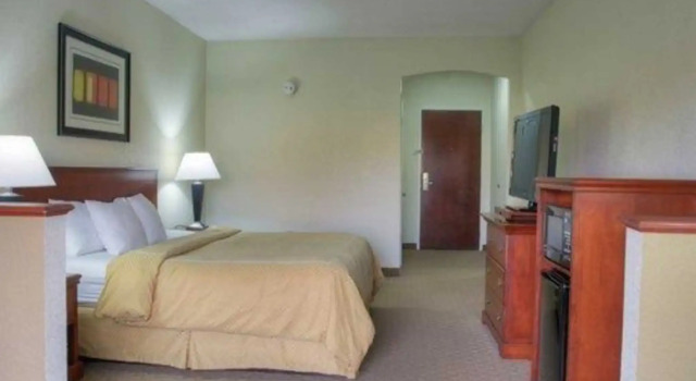 Люкс Comfort Suites Danville