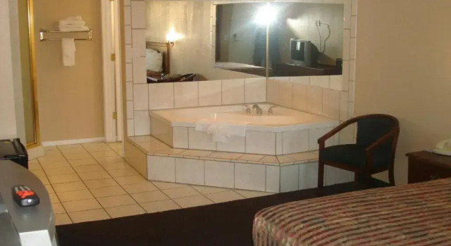 Номер Standard Value Stay Inn Extended Stay Bakersfield, CA