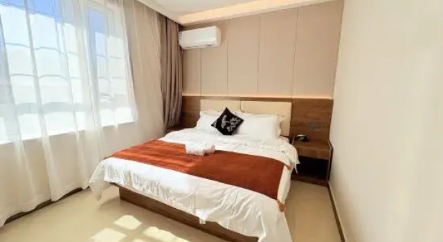 Люкс Deluxe Yining Qianmo Homestay