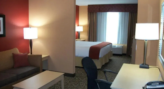Двухместный номер Deluxe Holiday Inn Express - Cortland by IHG