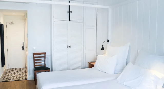 Двухместный номер Standard с балконом и с частичным видом на море Hotel & Restaurant Marina Palamós
