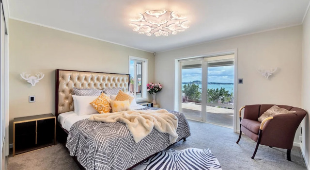Magnificent Harbour View Villa in Orakei
