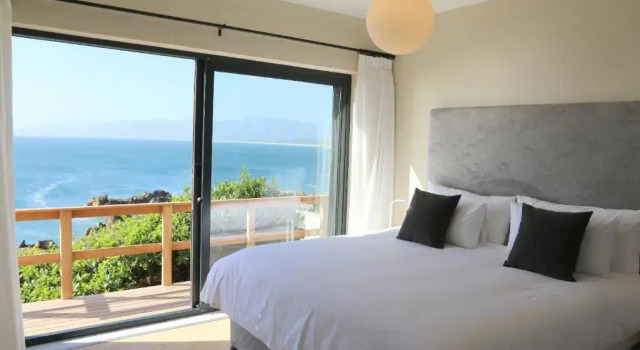 Бунгало Deluxe Cliff Lodge