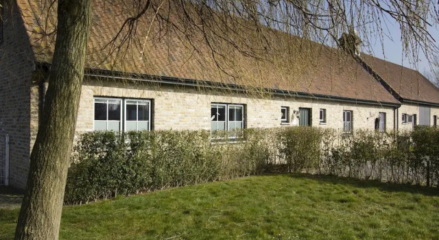 Rural Villa, 4 Kilometres From the Beach, Varaa Hotelli Hotellit Brussels pysäköinnillä, Pysäköinti