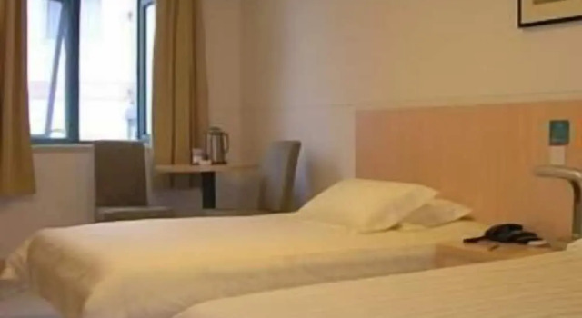 Номер Standard Jinjiang Inn Chongqing Shopping & Entertainment