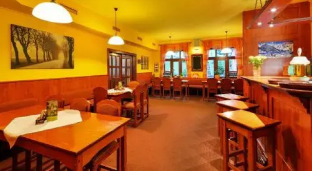 Hotel Stara Posta, Rezervovat Hotel Hotely v Olomouc Region s parkováním, Parkování
