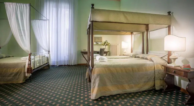 Четырёхместный номер Hotel Torre Guelfa Palazzo Acciaiuoli