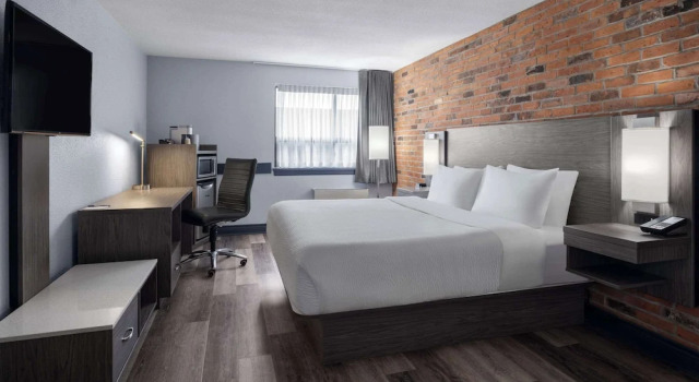 Номер Deluxe Travelodge by Wyndham Barrie