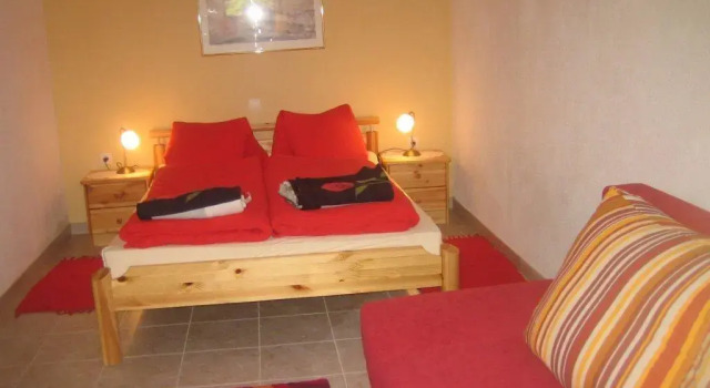 Haus Susi - Ferienwohnung, Book Apartment Hotels in Vorarlberg with Parking, Parking