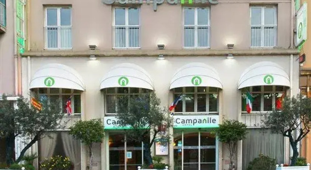 Кровать в общем номере Campanile Hotel Nice Centre Acropolis