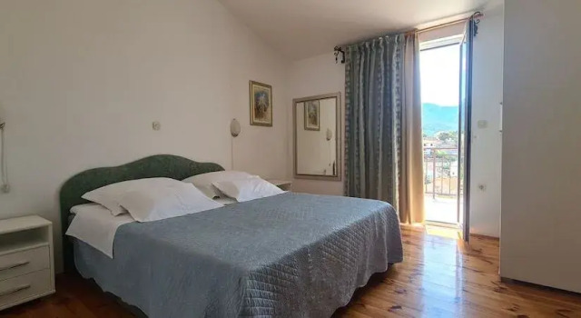 Apartment Mladina, Prenota Appartamento Jelsa 